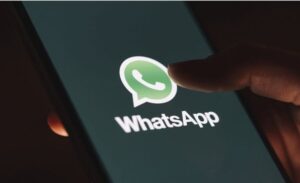الذكاء الاصطناعي واتساب